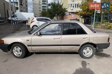 Седан Mazda 323 1996 в 