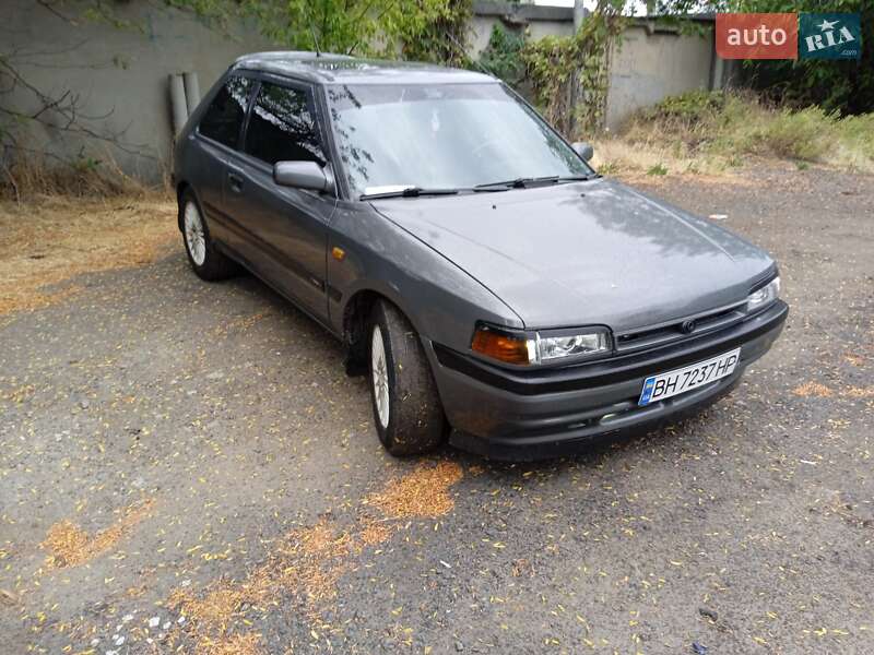 Хетчбек Mazda 323 1994 в Одесі