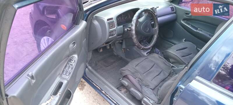 Седан Mazda 323 1998 в Дніпрі фото 7 Седан Mazda 323 1998 в Дніпрі