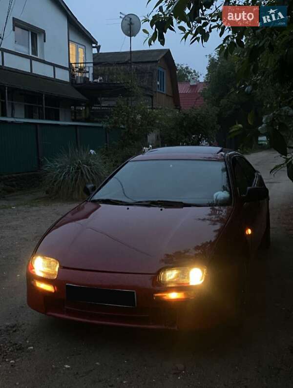 Хетчбек Mazda 323 1996 в Василькові