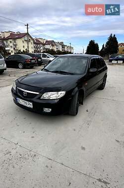 Хэтчбек Mazda 323 2001 в  фото 2 Хэтчбек Mazda 323 2001 в
