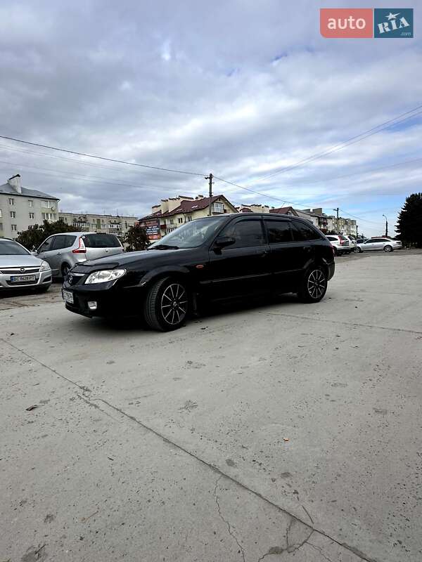 Хэтчбек Mazda 323 2001 в  фото Хэтчбек Mazda 323 2001 в