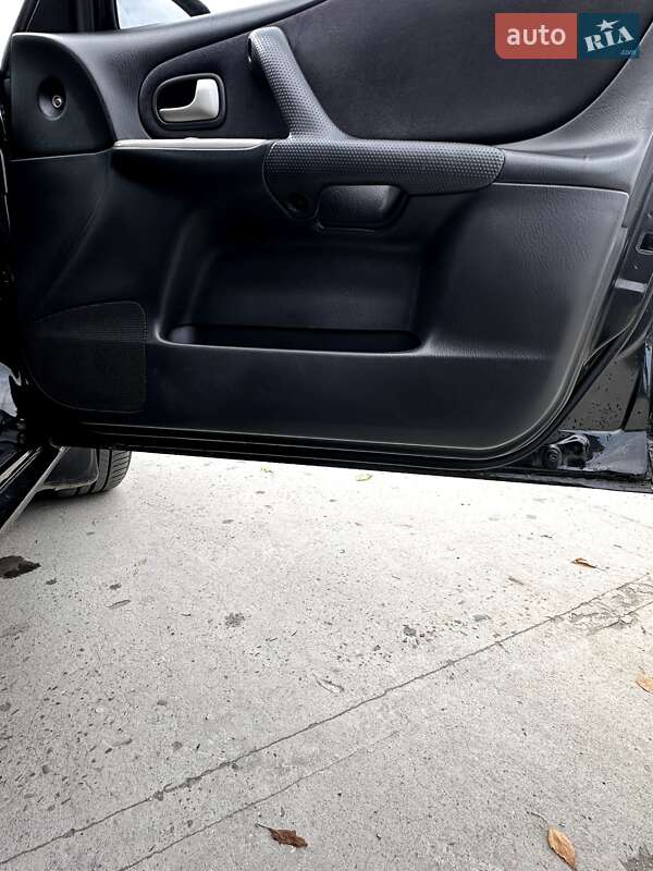 Хетчбек Mazda 323 2001 в Самборі фото 15 Хетчбек Mazda 323 2001 в Самборі