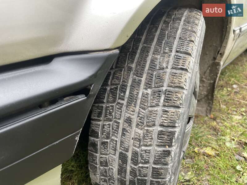 Хэтчбек Mazda 323 1988 в Черкассах фото 11 Хэтчбек Mazda 323 1988 в Черкассах