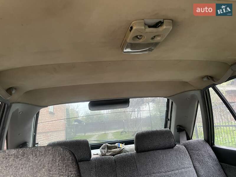 Хэтчбек Mazda 323 1988 в Черкассах фото 14 Хэтчбек Mazda 323 1988 в Черкассах