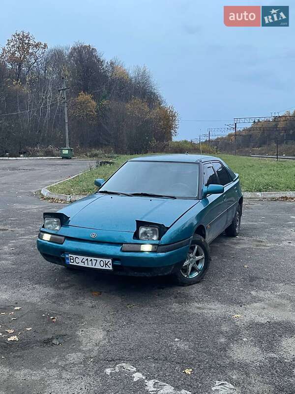 Mazda 323 1992