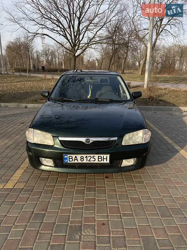 Mazda 323 1998