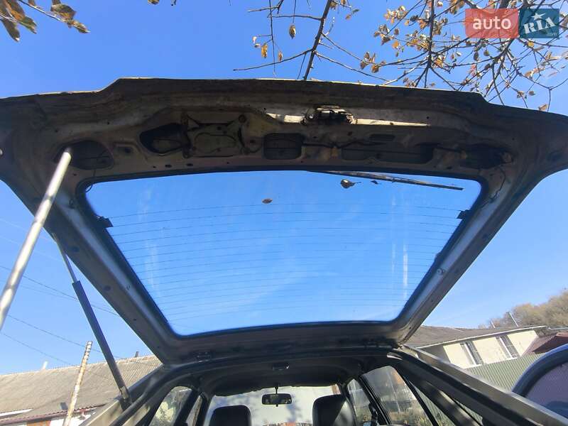 Хэтчбек Mazda 323 1989 в Хмельницком