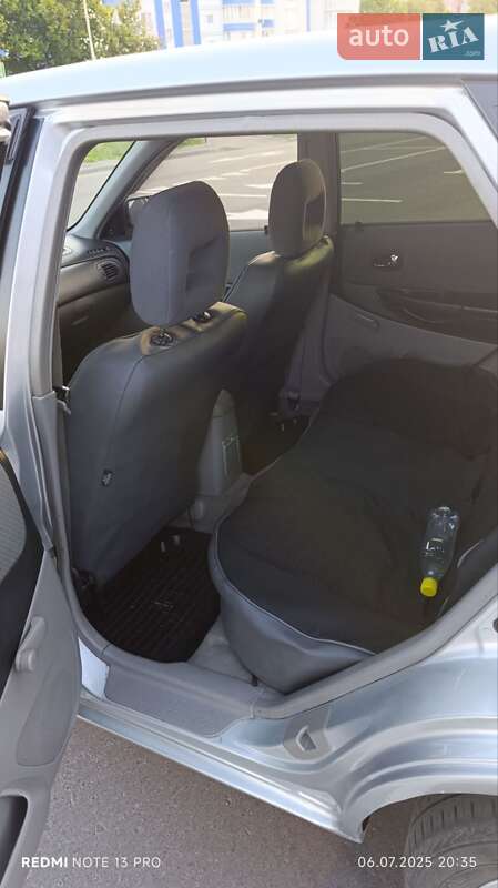 Хетчбек Mazda 323 2003 в Чернігові фото 16 Хетчбек Mazda 323 2003 в Чернігові