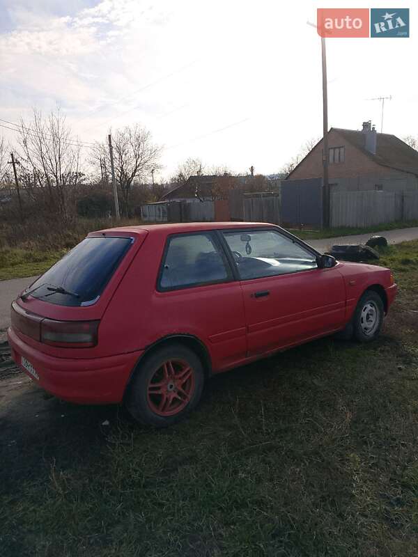 Купе Mazda 323 1992 в Песочине