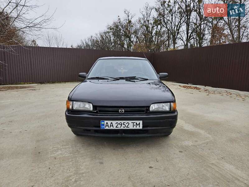 Седан Mazda 323 1995 в Обухове фото 2 Седан Mazda 323 1995 в Обухове