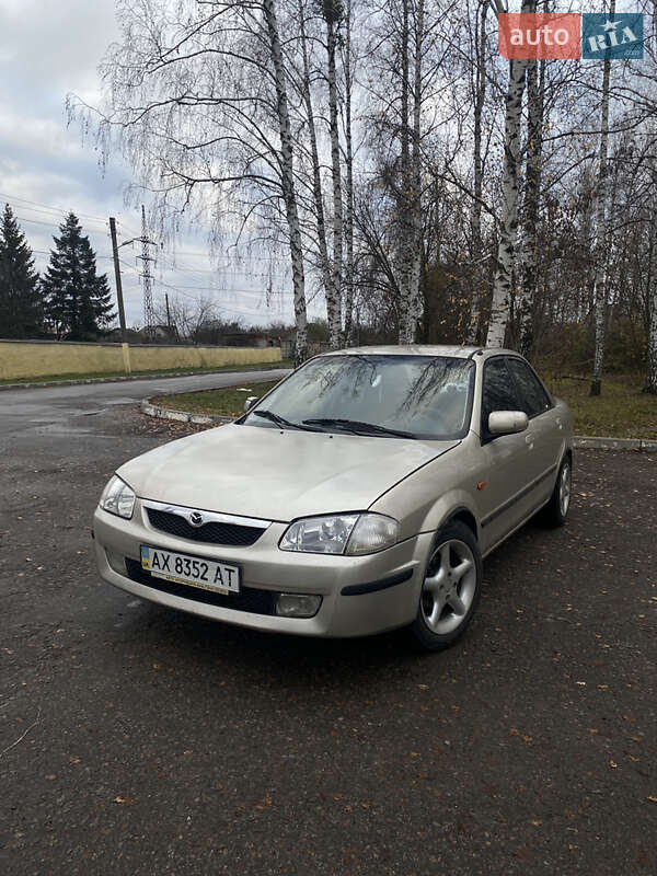 Седан Mazda 323 1999 в Харькове