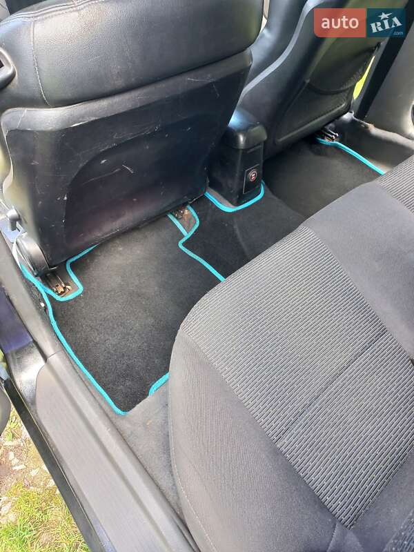 Хетчбек Mazda 323 1995 в Києві фото 14 Хетчбек Mazda 323 1995 в Києві