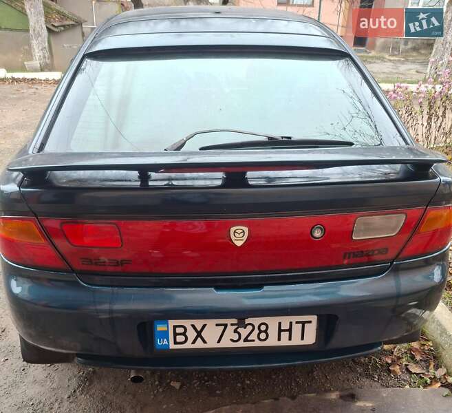Седан Mazda 323 1996 в Хмельницком