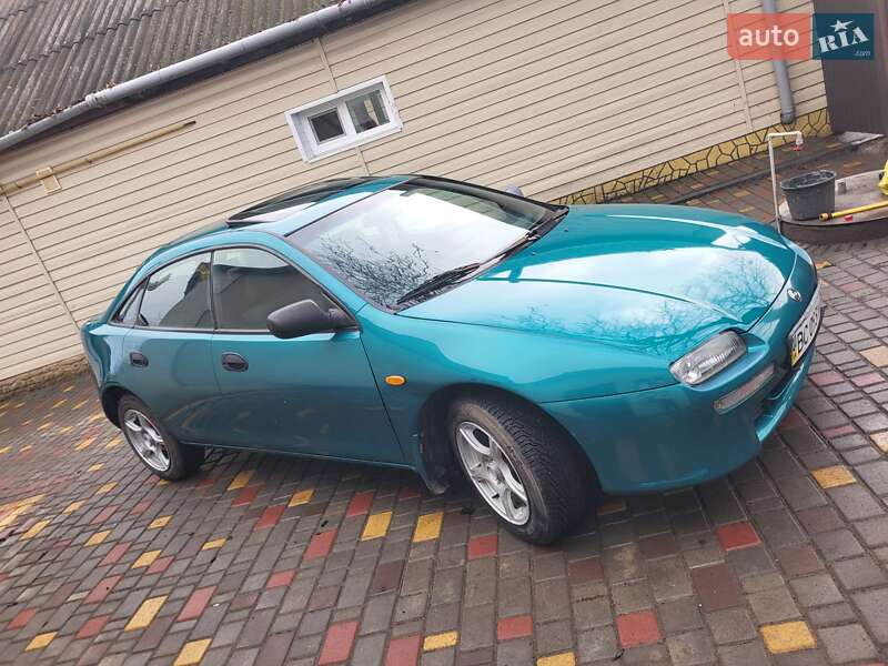 Хэтчбек Mazda 323 1996 в Подольске