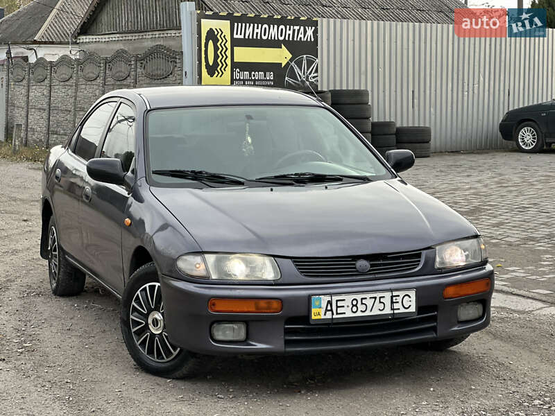 Седан Mazda 323 1994 в Днепре