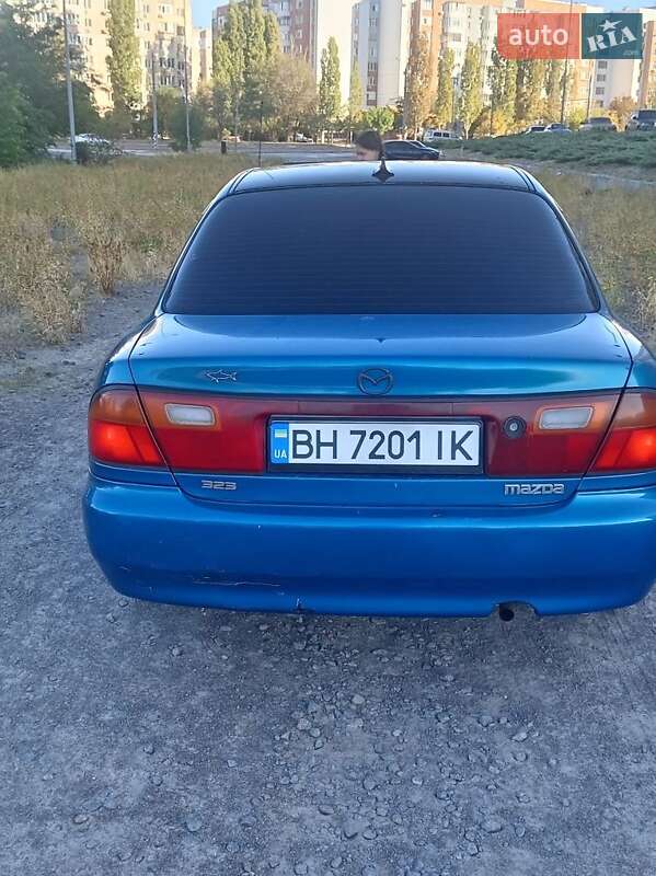 Хетчбек Mazda 323 1996 в Миколаєві