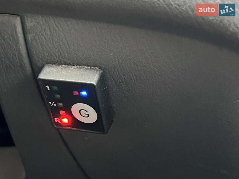 Хетчбек Mazda 323 1999 в Дніпрі фото 10 Хетчбек Mazda 323 1999 в Дніпрі