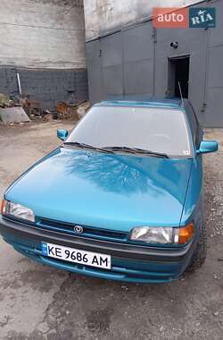 Седан Mazda 323 1995 в Кам'янському