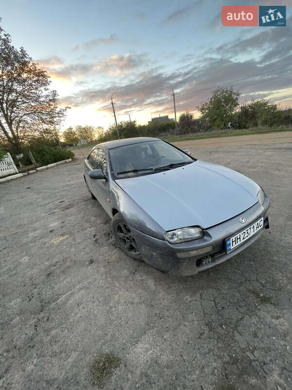 Хэтчбек Mazda 323 1994 в Раздельной фото 5 Хэтчбек Mazda 323 1994 в Раздельной