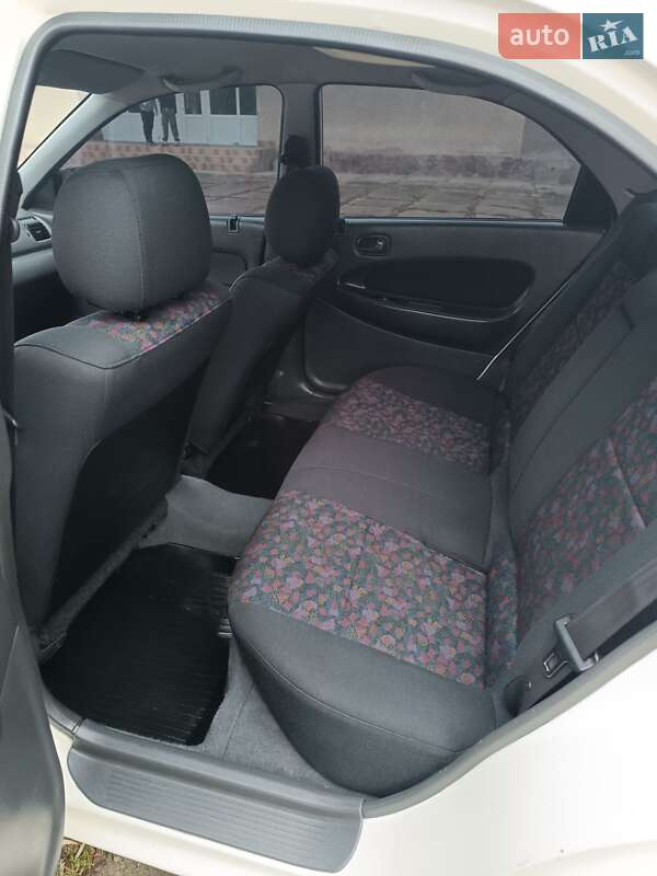 Седан Mazda 323 1998 в Чернівцях фото 22 Седан Mazda 323 1998 в Чернівцях