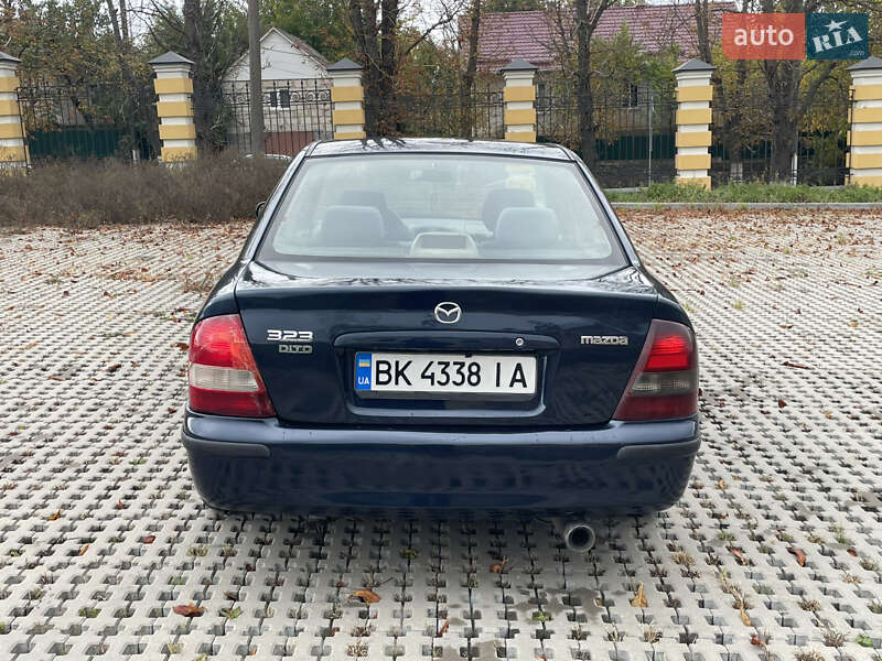 Седан Mazda 323 1999 в Тульчині