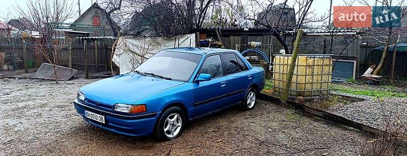 Седан Mazda 323 1995 в Измаиле фото 4 Седан Mazda 323 1995 в Измаиле