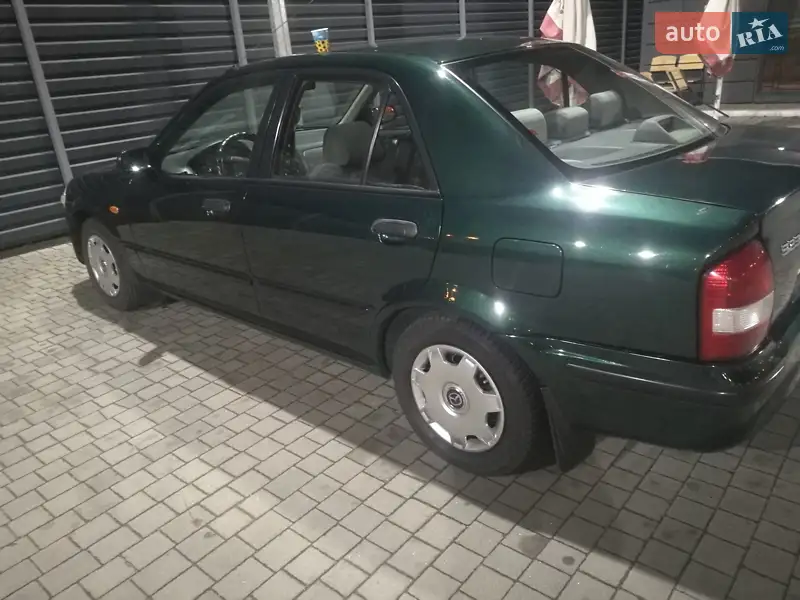 Mazda 323 1998