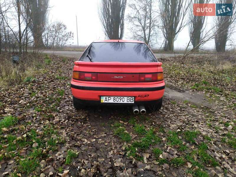 Купе Mazda 323 1992 в Обухове