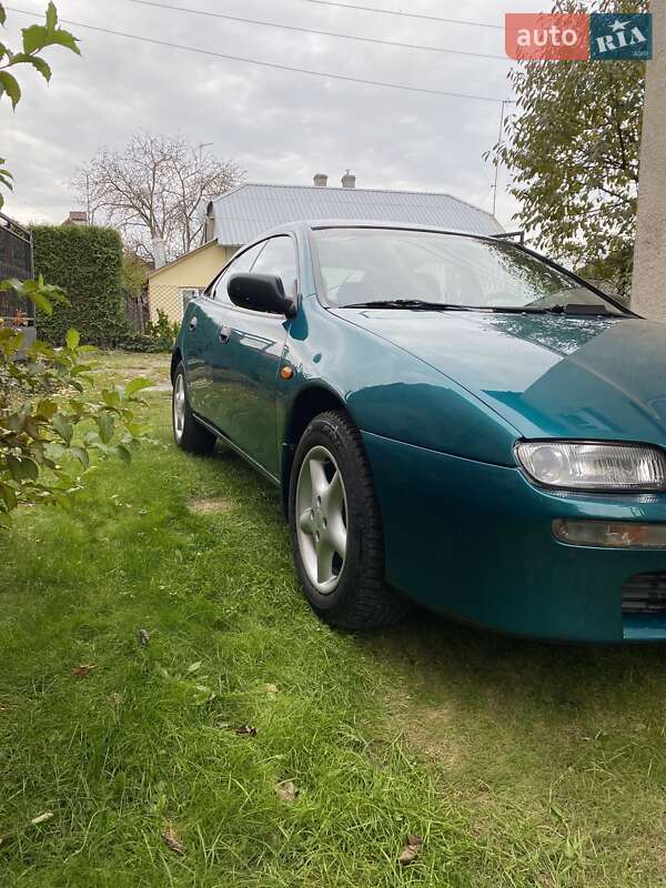 Хэтчбек Mazda 323 1995 в Львове