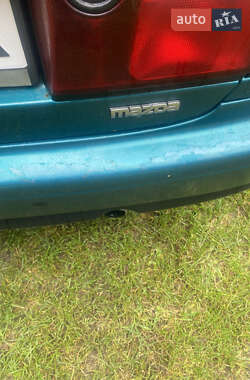 Седан Mazda 323 1997 в Бродах