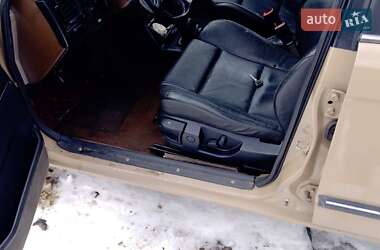 Седан Mazda 323 1987 в Житомирі