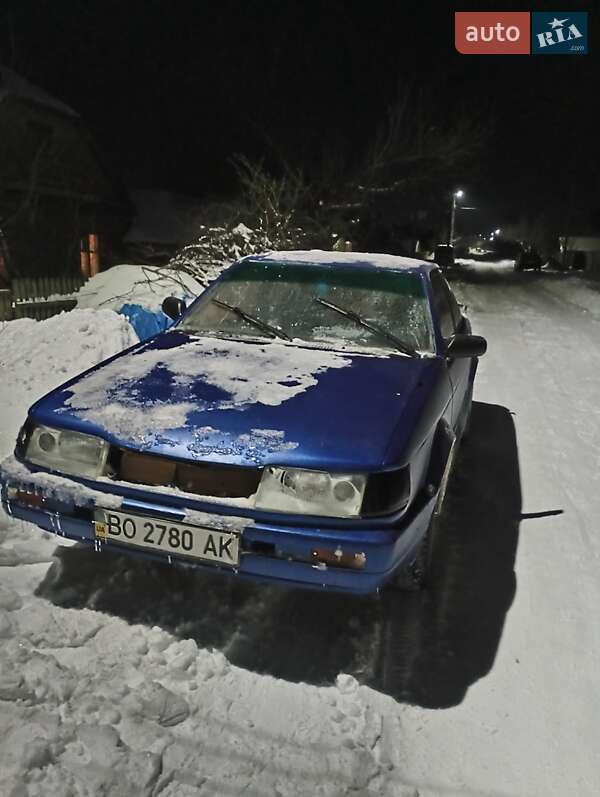Седан Mazda 323 1986 в Бердичеве