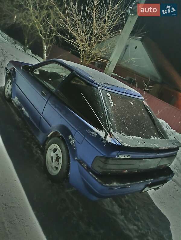 Седан Mazda 323 1986 в Бердичеве