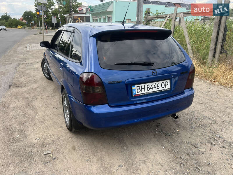 Хэтчбек Mazda 323 2000 в Одессе