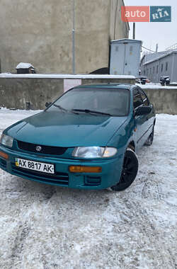 Седан Mazda 323 1996 в Черновцах