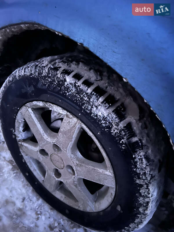 Хэтчбек Mazda 323 1987 в Хмельницком