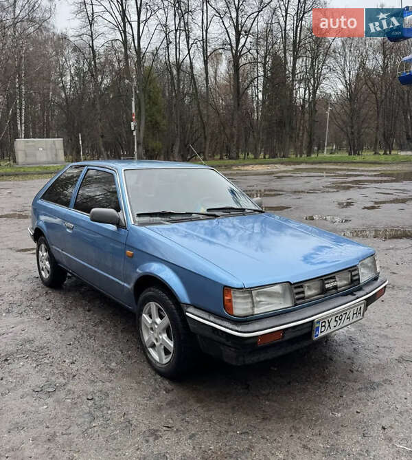 Хэтчбек Mazda 323 1987 в Хмельницком