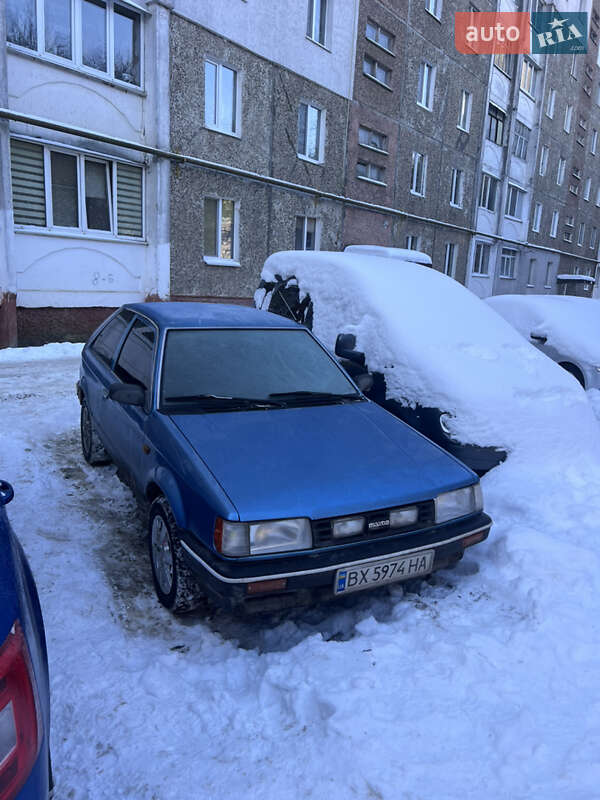 Хэтчбек Mazda 323 1987 в Хмельницком