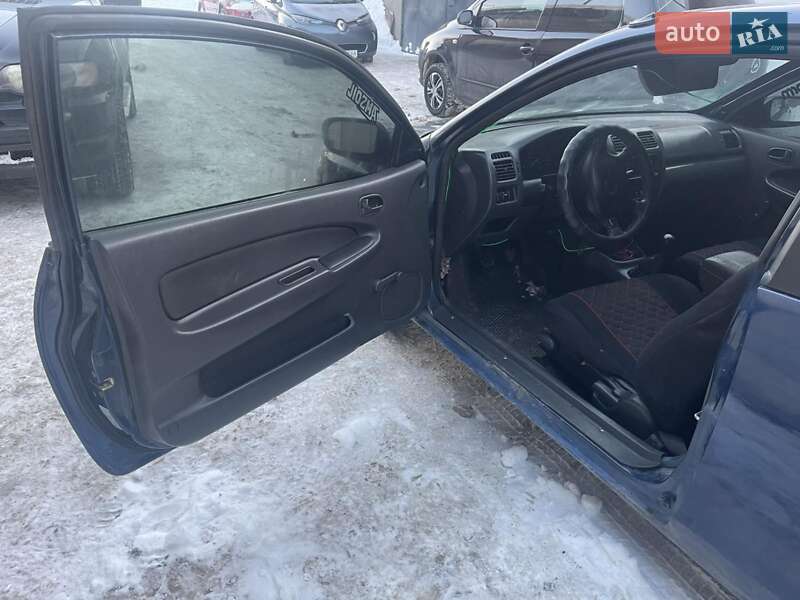 Хэтчбек Mazda 323 1999 в Тернополе