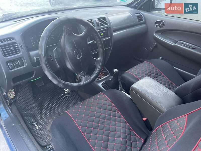 Хэтчбек Mazda 323 1999 в Тернополе