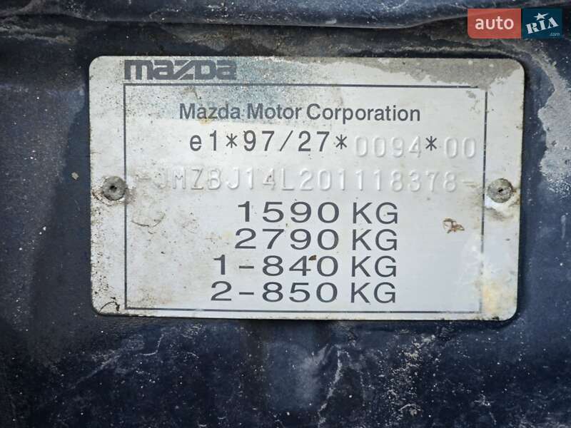 Хетчбек Mazda 323 1998 в Чорноморську
