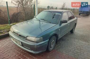Седан Mazda 323 1993 в Новомосковске