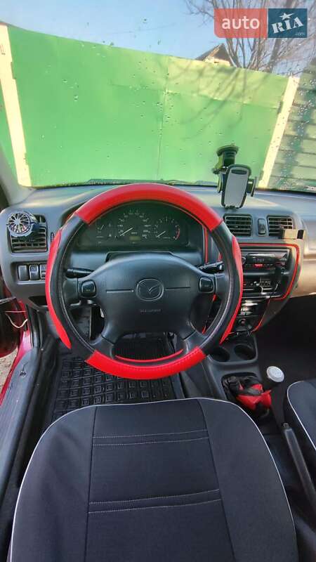 Хетчбек Mazda 323 1998 в Слобожанському