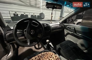 Седан Mazda 323 2002 в Одессе