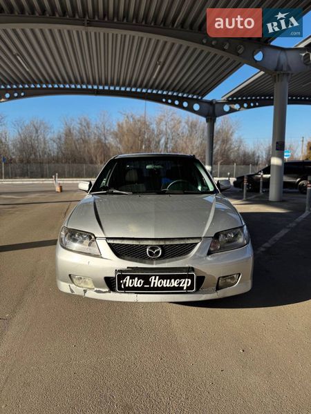 Седан Mazda 323 2002 в Запорожье