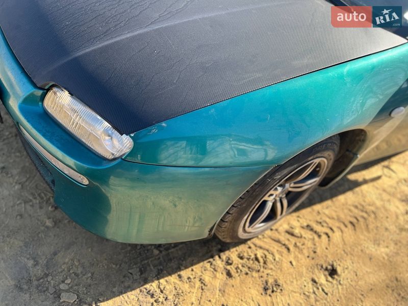 Хетчбек Mazda 323 1996 в Одесі
