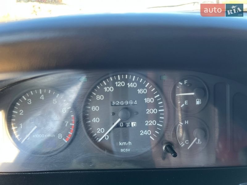 Хетчбек Mazda 323 1996 в Одесі