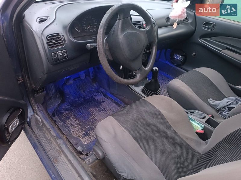 Купе Mazda 323 1994 в Хмельницком