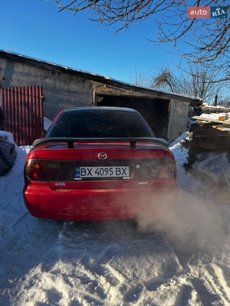 Седан Mazda 323 1995 в Стреховцы